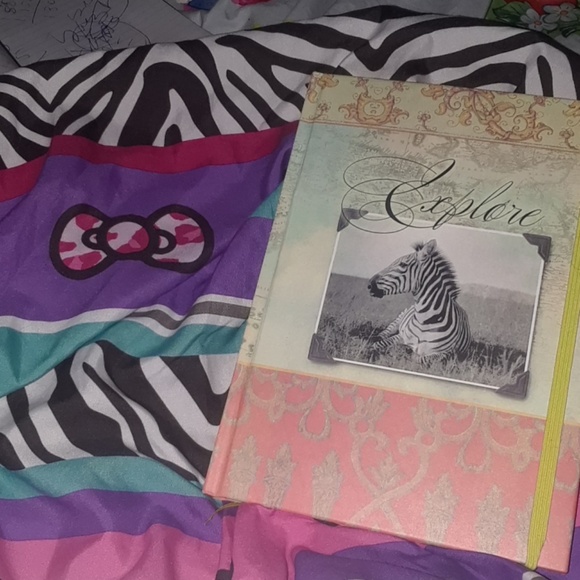 Meet your Posher, Erin - Picture 3 of 8